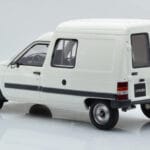 Citroen C15 E Blanc Otto 1:18 - image 4 of 6