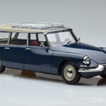 Citroen ID 19 Break Orient Bleu Norev 1:18 - image 6 of 9