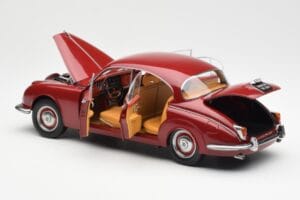Daimler 250 V8 Rouge Paragon 1:18 PA-98312 Métal — image 5 sur 8