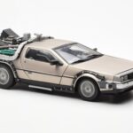 DeLorean DMC-12 Time Machine Back to the Future Argent Sun Star 1:18 - image 6 of 8