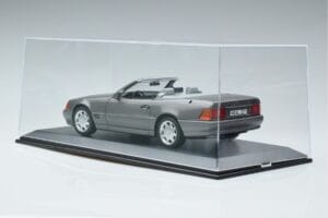 Vitrine MCG 1:18 MCG99115 Métal — image 9 sur 11