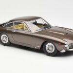 Ferrari 250 GT Lusso Marron Métallisé KK-Scale 1:18 - image 4 of 6