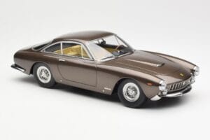 Ferrari 250 GT Lusso Marron Métallisé KK-Scale 1:18 181023 Métal — image 4 sur 6