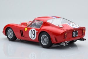 Ferrari 250 GTO #19 24 Hours of Le Mans 1962 Kyosho 1:18 08438A Métal — image 7 sur 10