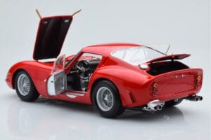 Ferrari 250 GTO #22 24 Hours of Le Mans 1962 Kyosho 1:18 08438B Métal — image 5 sur 10