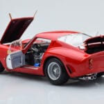 Ferrari 250 GTO Rouge Kyosho 1:18 - image 5 of 10