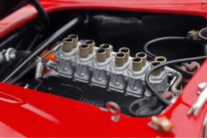 Ferrari 250 GTO Rouge Kyosho 1:18 08438R Métal — image 9 sur 10