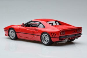 Ferrari 288 GTO Rouge Hot Wheels 1:18 J8248-0510 Métal — image 6 sur 10