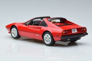 Ferrari 308 GTS QV Magnum PI GT Spirit 1:18 GT368 Résine — image 5 sur 6
