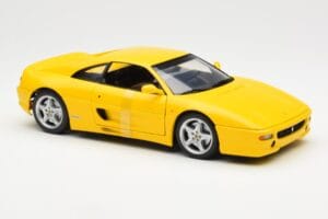 Ferrari F355 Berlinetta Jaune UT Models 1:18 180074021 Métal — image 4 sur 6