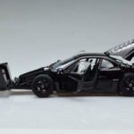 Ferrari F40 Lightweight Noir Kyosho 1:18 - image 4 of 12