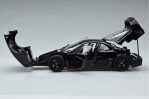 Ferrari F40 Lightweight Noir Kyosho 1:18 08412BK Métal — image 4 sur 12