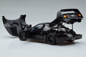 Ferrari F40 Lightweight Noir Kyosho 1:18 08412BK Métal — image 6 sur 12