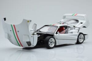 Ferrari F40 Blanc Nacré Italy Kyosho 1:18 08416PWT-G Métal — image 2 sur 8