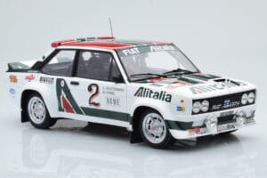 Fiat 131 Abarth Alitalia #2 W. Röhrl / C. Geistdörfer Rally Monte Carlo 1978 Kyosho 1:18 08376G Métal — image 6 sur 10
