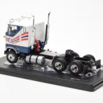 Ford CL 9000 Blanc Bleu IXO 1:43 - image 2 of 4
