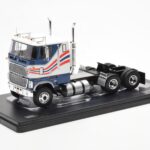 Ford CL 9000 Blanc Bleu IXO 1:43 - image 3 of 4