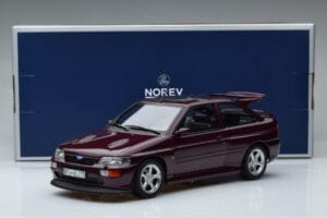 Ford Escort RS Cosworth Violet Norev 1:18 182778 Métal — image 6 sur 6