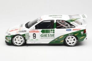 Ford Escort RS Cosworth B. Thiry / S. Prevot Rally San Remo 1994 Otto 1:18 OT1038 Résine — image 3 sur 6