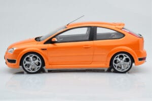 Ford Focus Mk2 ST 2.5 Electric Orange Otto 1:18 OT961 Résine — image 3 sur 6