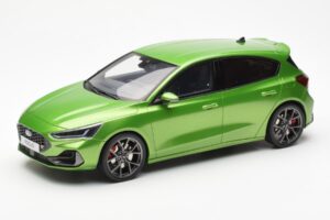 Ford Focus Mk5 ST Phase 2 Mean Vert Otto 1:18