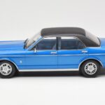 Ford Granada Mk1 Bleu Métallisé Noir Mat MCG 1:18 - image 3 of 6