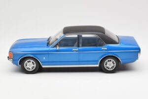 Ford Granada Mk1 Bleu Métallisé Noir Mat MCG 1:18 MCG18394 Métal — image 3 sur 6