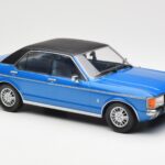Ford Granada Mk1 Bleu Métallisé Noir Mat MCG 1:18 - image 4 of 6