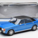 Ford Granada Mk1 Bleu Métallisé Noir Mat MCG 1:18 - image 6 of 6