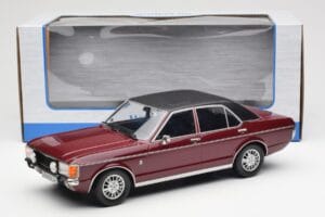 Ford Granada Mk1 Rouge Foncé Métallisé Noir Mat MCG 1:18 MCG18393 Métal — image 6 sur 6