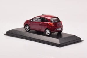 Ford Ka Mk2 Violet Minichamps 1:43 433088202 Métal — image 3 sur 4