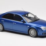 Ford Mondeo ST220 Performance Bleu Otto 1:18 - image 4 of 6