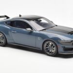 Ford Mustang Dark Horse Vapor Bleu Metallic GT Spirit 1:18 - image 4 of 6
