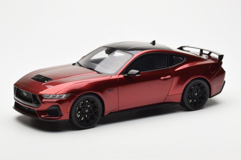 Ford Mustang GT S650 Rapid Rouge GT Spirit 1:18