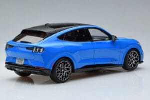 Ford Mustang Mach-E GT Performance Bleu Otto 1:18 OT414 Résine — image 2 sur 6