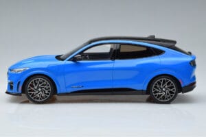 Ford Mustang Mach-E GT Performance Bleu Otto 1:18 OT414 Résine — image 3 sur 6
