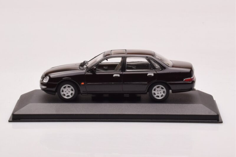 Ford Scorpio Noir Minichamps 1:43