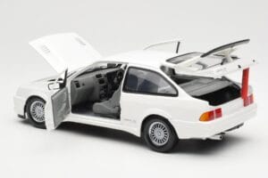 Ford Sierra RS RHD Blanc Minichamps 1:18 150084070 Métal — image 5 sur 8