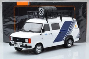 Ford Transit Mk2 Van Team Ford Rally Assistance IXO 1:18 18RMC058XE Métal — image 6 sur 6