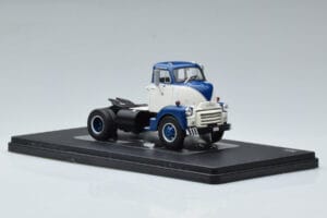 GMC 950 COE Bleu Blanc IXO 1:43 TR150 Métal — image 4 sur 6