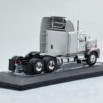 GMC General SBFA Argent IXO 1:43 - image 2 of 6