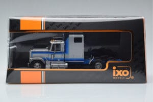 GMC General Argent IXO 1:43 TR079 Métal — image 6 sur 6