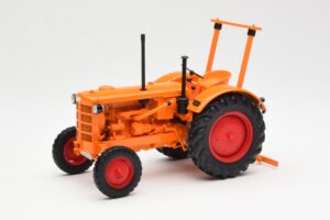 Hanomag R28 Tracteur Agricole Minichamps 1:18