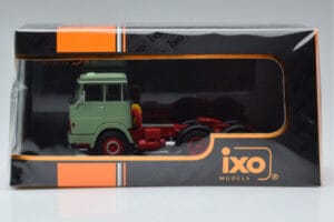 Henschel HS 19 TS Vert IXO 1:43 TR151 Métal — image 6 sur 6