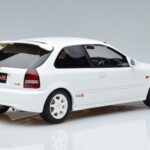 Honda Civic Type R EK9 Blanc Otto 1:18 OT264 Résine - image 2 of 7
