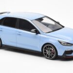 Hyundai i30 N Bleu Clair Otto 1:18 - image 4 of 6