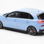 Hyundai i30 N Bleu Clair Otto 1:18 - image 5 of 6