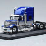 International Lonestar Bleu IXO 1:43 TR118