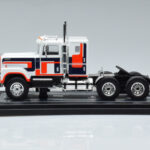International Transtar 4300 Blanc IXO 1:43 - image 3 of 6