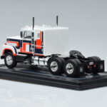 International Transtar 4300 Blanc IXO 1:43 - image 5 of 6